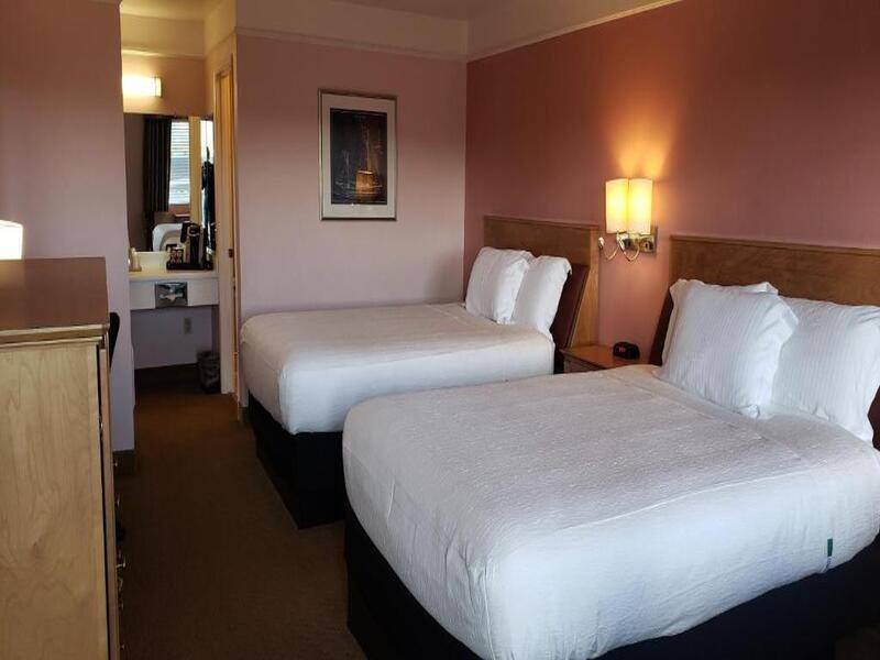 ซีเบิร์ด ลอดจ์ ฟอร์ตแบรก บาย แม็คนูสัน เวิลด์ไวด์ Motel ภายนอก รูปภาพ