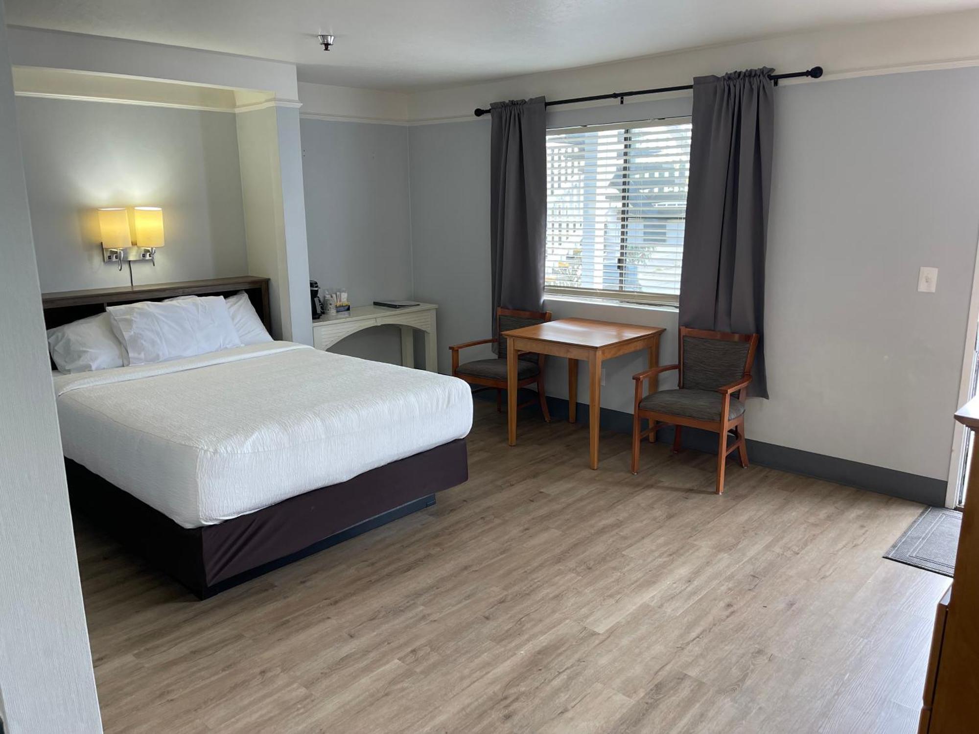 ซีเบิร์ด ลอดจ์ ฟอร์ตแบรก บาย แม็คนูสัน เวิลด์ไวด์ Motel ภายนอก รูปภาพ