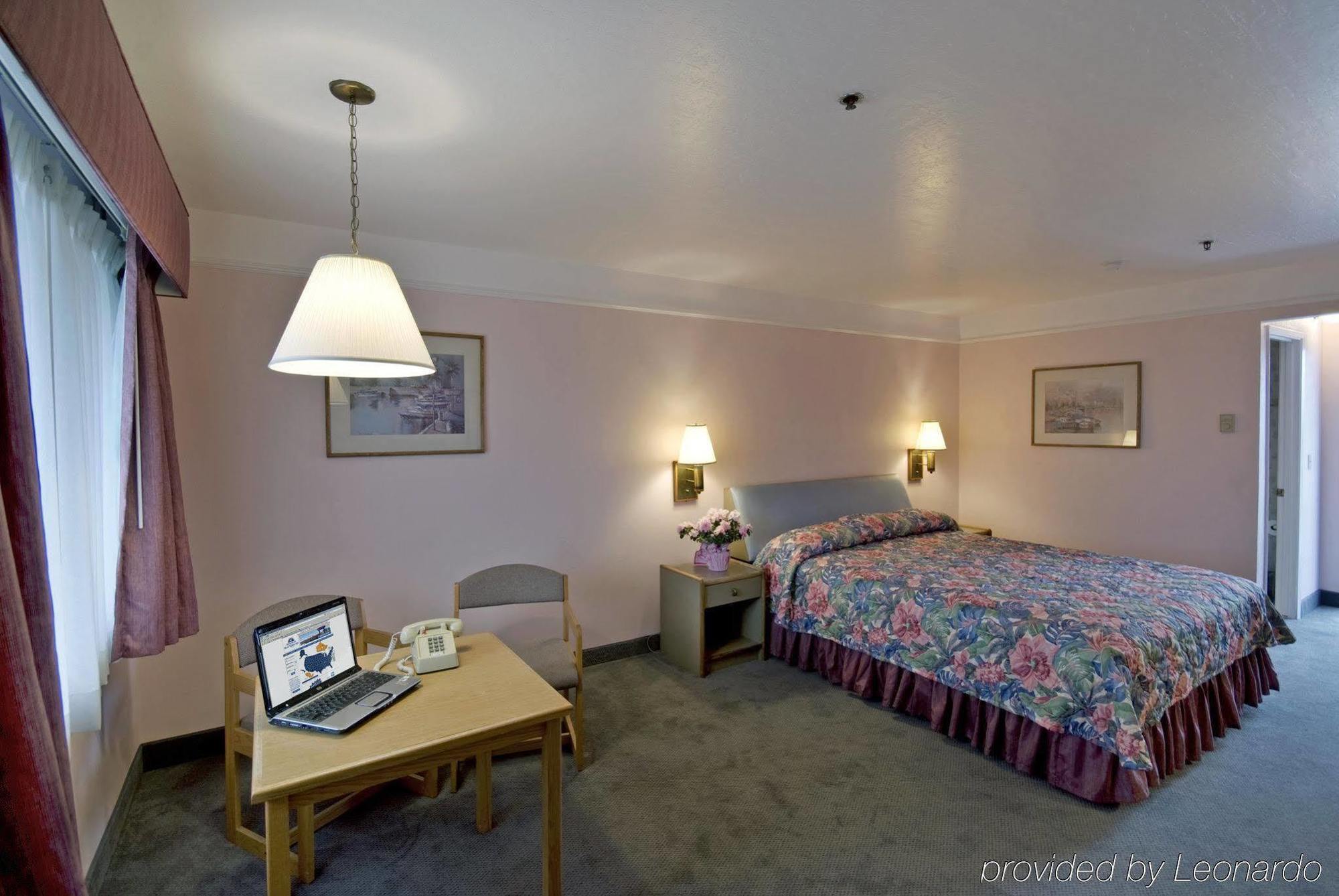 ซีเบิร์ด ลอดจ์ ฟอร์ตแบรก บาย แม็คนูสัน เวิลด์ไวด์ Motel ห้อง รูปภาพ